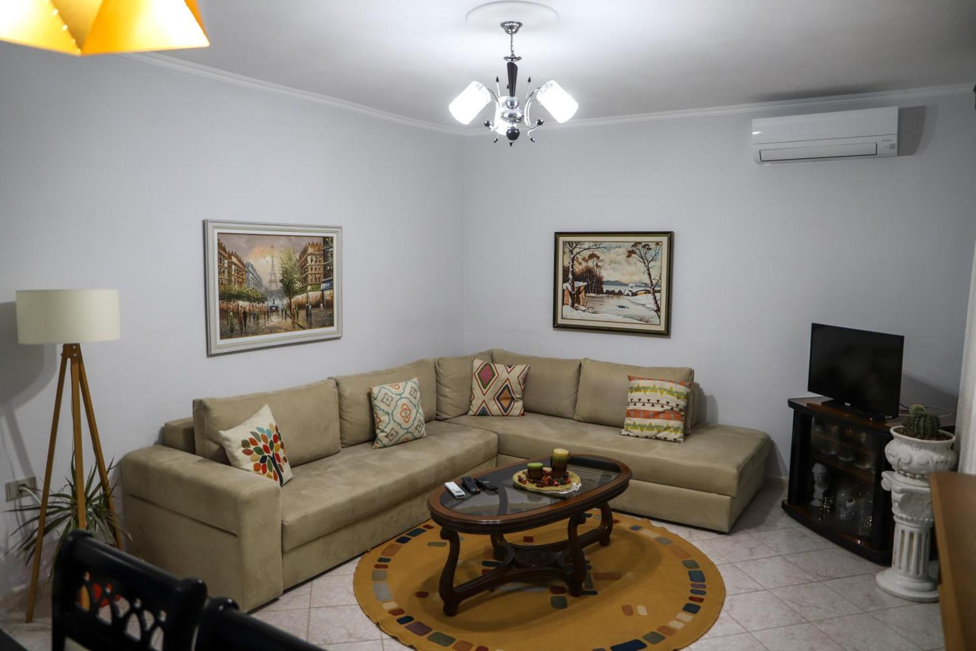 Lola'S Apartament Daire Berat Dış mekan fotoğraf