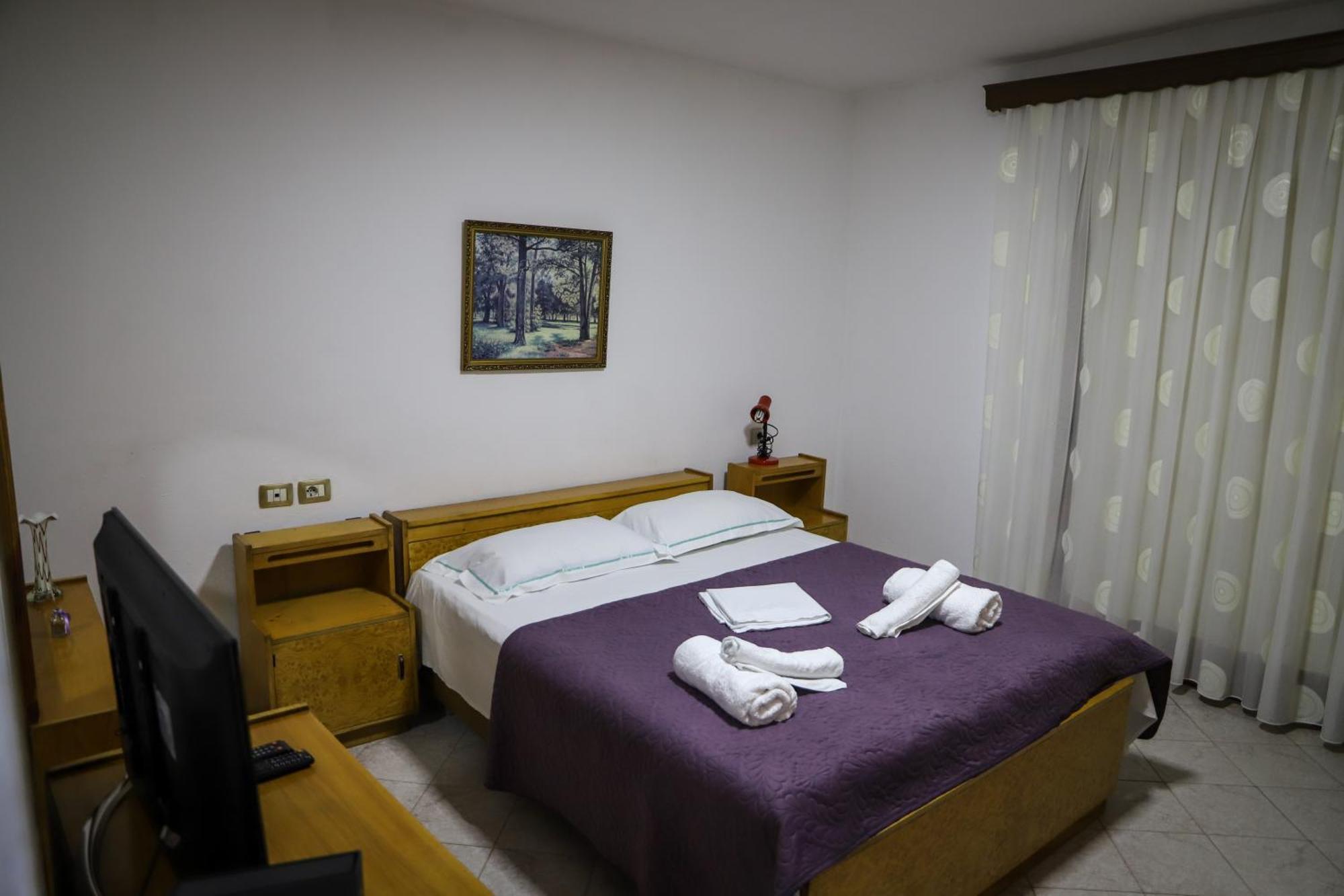 Lola'S Apartament Daire Berat Dış mekan fotoğraf