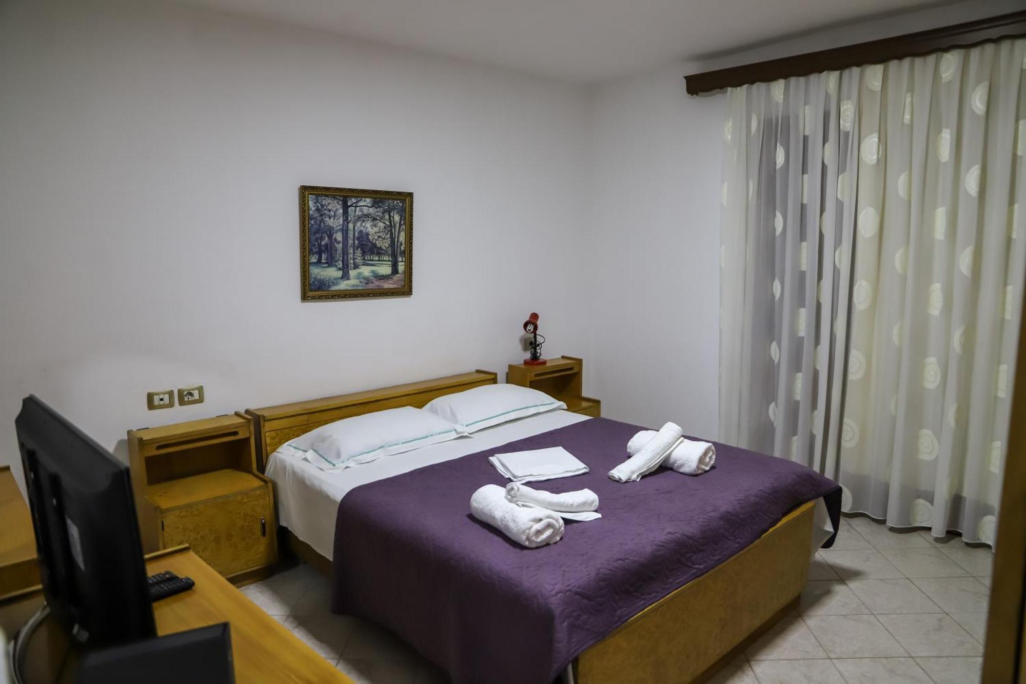 Lola'S Apartament Daire Berat Dış mekan fotoğraf